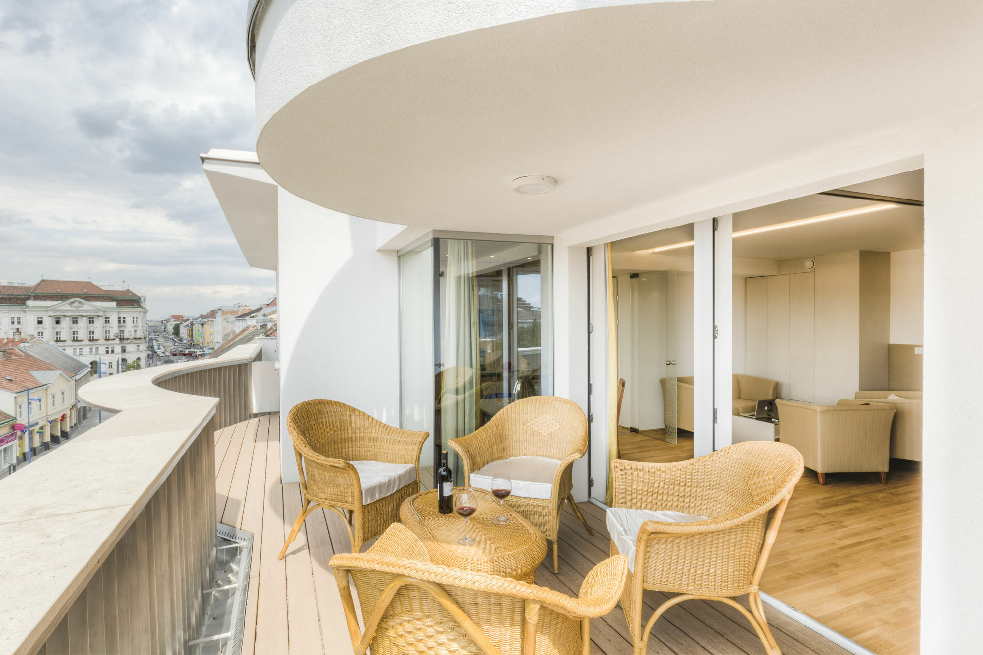 Vienna Grand Apartments DANUBE Buitenkant foto